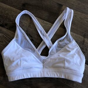 Alo Yoga Criss-Cross Back Sports Bra